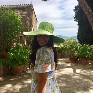 Meet your Posher, Lisa